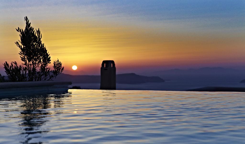 Voreina Gallery Suites Pyrgos Kallistis Habitación foto